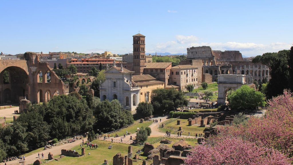 Colosseo visto dal Colle Palatino